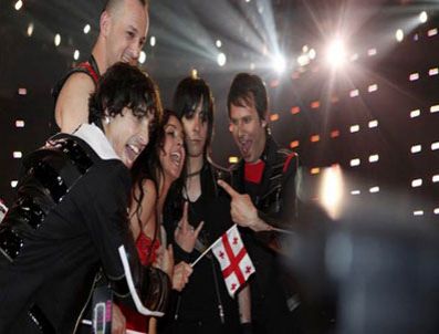 AJDA PEKKAN - Yine Fransa yine skandal