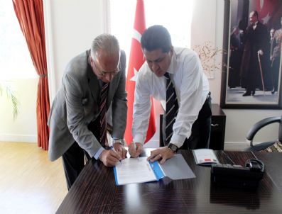 MUSTAFA GÜL - Kemer'de Tek İtfaiye Merkezi Protokolü İmzalandı