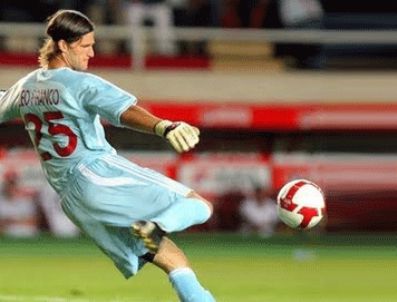 LEO FRANCO - Leo Franco evinin yolunu tuttu