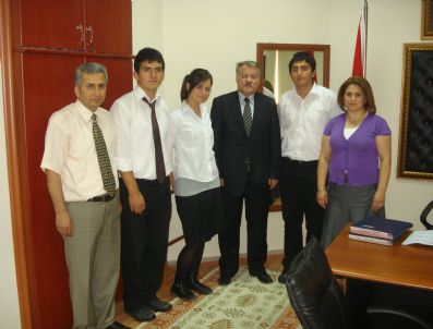 HAKAN BOZKURT - Düzce Fen Lisesi Öğrencilerinden 'Fenlinin Sesi' Röportajı