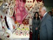 Halk Eğitim Merkezi Ve Akşam Sanat Okulu Yıl Sonu Sergisi Açıldı