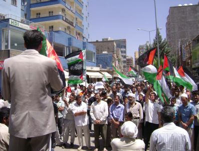 Kızıltepe'de İsrail'i Protesto Eylemi