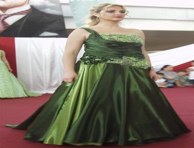 ATILLA GÜLSAR - Osmek Kursiyerlerinden Defile