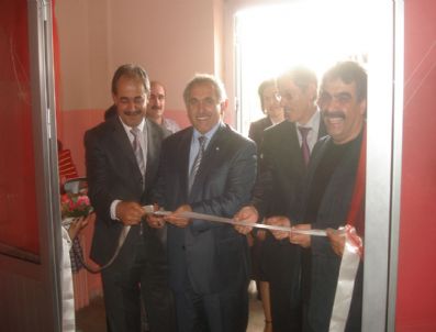 MUSTAFA AYHAN - Şehit Mahmutbey İlköğretim Okulunda Teknoloji Ve Tasarım Sergisi Açıldı