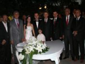 Zonguldak Valisi Erdal Ata Kızını Evlendirdi