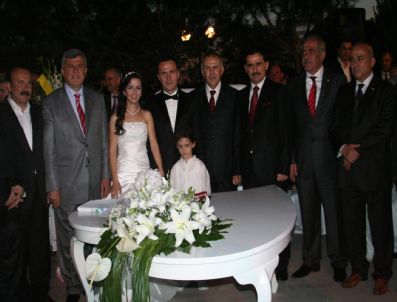 CUMALI DURMUŞ - Zonguldak Valisi Erdal Ata Kızını Evlendirdi