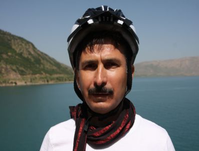 (özel-haber)- 3 Kaymakam 5 Gün Boyunca Van Gölü İçin Pedal Çevirdi
