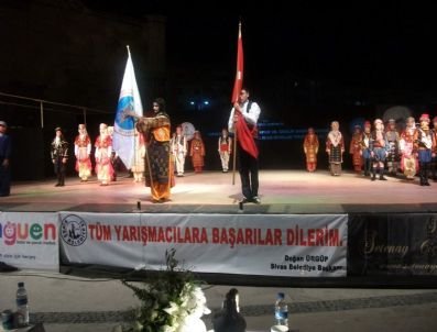 KıNıKLı - Sivas Küçükler Stilize Dal Halk Oyunları Türkiye Finali'ne Ev Sahipliği Yaptı