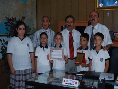 Manisa'da En Çevreci 2. Okula Plaket