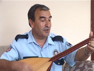 PIYES - Sazıyla kitabıyla sürücüleri uyarıyor