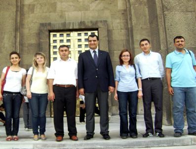 ABDULLAH ÇALIŞKAN - Çiçekdağlı Öğrenciler Meclisi Ziyaret Etti