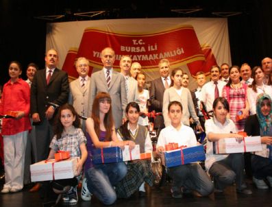 Kitap Okudular, Ödül Aldılar