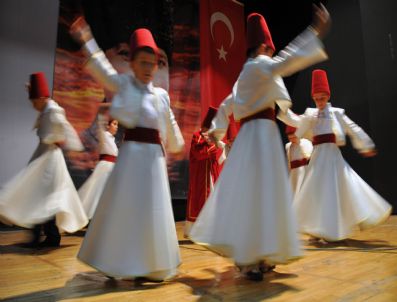 MUSTAFA CANLı - Minik Semazenler Parmak Isırttı