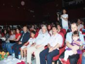 Sorgun'da 'Komşu Köyün Delisi' İsimli Tiyatro Oyunu Sahnelendi