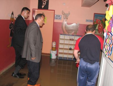 İSKENDERLI - Vali Kızılcık Selden Zarar Gören Tonya Ve Şalpazarı İlçelerinde İncelemelerde Bulundu