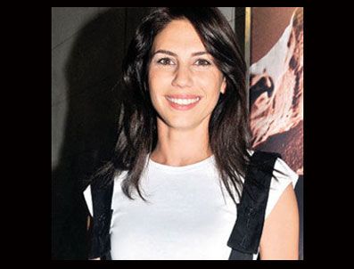 KENAN İMİRZALIOĞLU - Zeynep Beşerler'den Kenan'a mesaj