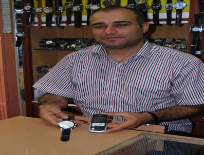 Cep Telefonları Saat Satışlarını Olumsuz Yönde Etkiledi