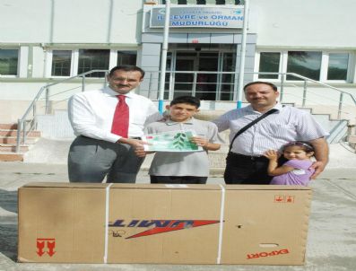 Çevre Konulu Yarışmada Dereceye Giren Öğrencilere Ödülleri Verildi