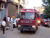 Duvara Çarpan Araç Alev Aldı