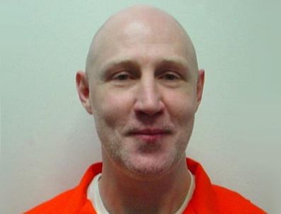 İnfaz mangası tarafından vurularak öldürüldü