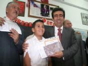 Mersin'de 353 Bin 333 Öğrenci Karne Aldı