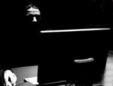 Öğrenciler, şifreyi kırıp notlarını değiştirdiler