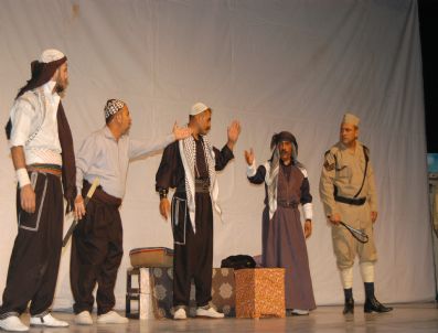 KARGıPıNARı - 4. Türk Dünyası Tiyatro Günleri