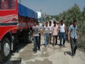 Köylülerden Yol Kapatma Eylemi