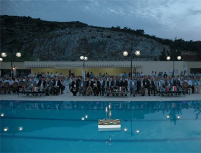 Manisaspor'da Başkan Yaralı güven tazeledi