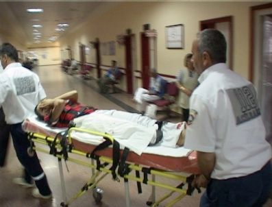 MUĞLA MERKEZ - Oğlunun Kız Arkadaşını Bıçakladı