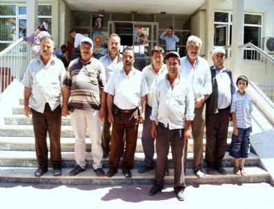 ZEKI ARSLAN - Bir Köy Yok Oluyor