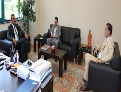 İBRAHIM ÇELIK - Başkan İsmail Bayram Fabrikaları Gezdi