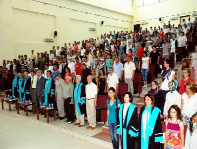 BILGISAYAR PROGRAMCıLıĞı - Emyo'da Mezuniyet Sevinci