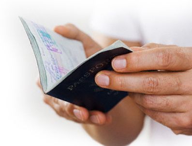 Pasaport harçlarında yarı yarıya indirime gidildi.