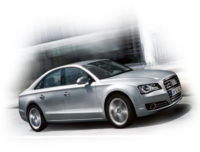 BMW ve Mercedes, En Büyük Tehditle Karşı Karşıya