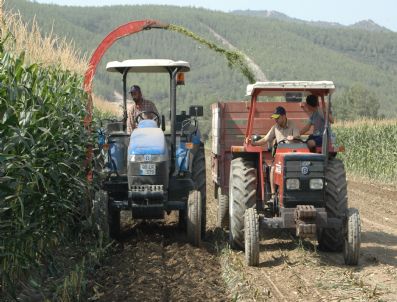 BAHATTIN ATÇı - Çiftçiye Makine Desteği