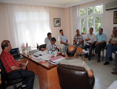 ÇATALAN - Karaisalı'da Çatak Toplantısı