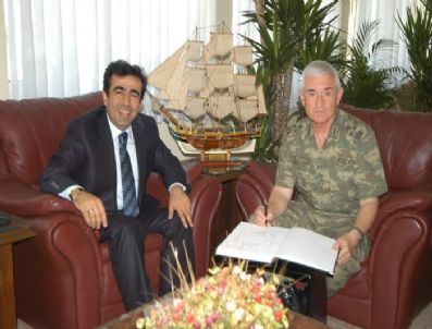 NEJAT BEK - Kotumanlardan Vali Güzeloğlu'na Ziyaret