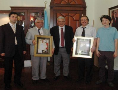 SÜLEYMAN OKUDAN - Rektör Okudan'dan Uluslararası Ödüle Teşekkür