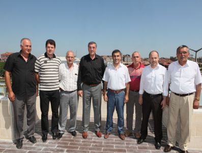 ALI BEKTAŞ - Başkan Toçoğlu Minibüsçüler Odasını Ziyaret Etti