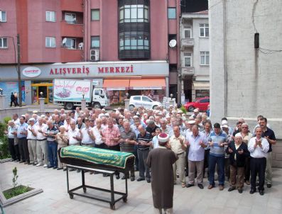 MURAT ÖZKAN - Didim'de Kalp Kirizinden Ölen Murat Özkan, Zonguldak'ta Defin Edildi