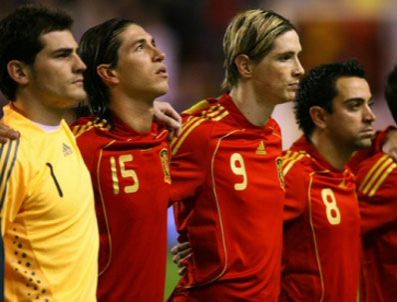 XAVIER HERNANDEZ CREUS - İspanya Milli takımı saçlarını kırmızıya boyatacaklar
