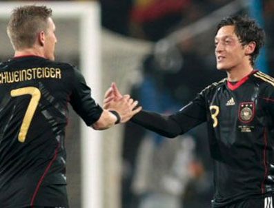 CACAU - Gana - Almanya  : 0-1 ( maç görüntüleri )