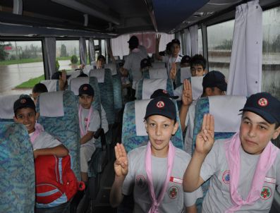 Karabük Belediyesi Yeni İzcilerini Yolcu Etti