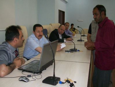 Vali Balkanlıoğlu Halkı Dinledi