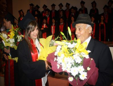 Hukuk Fakültesi 40 Mezun Verdi