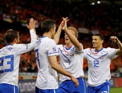 PAUL LE GUEN - Kamerun - Hollanda: 1-2 ( maçın geniş özeti ve gollerini izle )