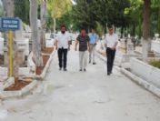 Mezarlığın Yol Ve Su Sorunu Çözülüyor