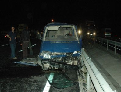 Sakarya'da Trafik Kazası: 10 Yaralı