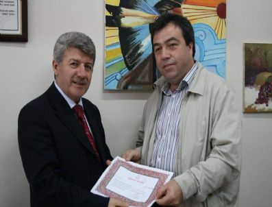 ATILLA GÜLSAR - Başarılı Eğitim Koçlarına Teşekkür Belgesi